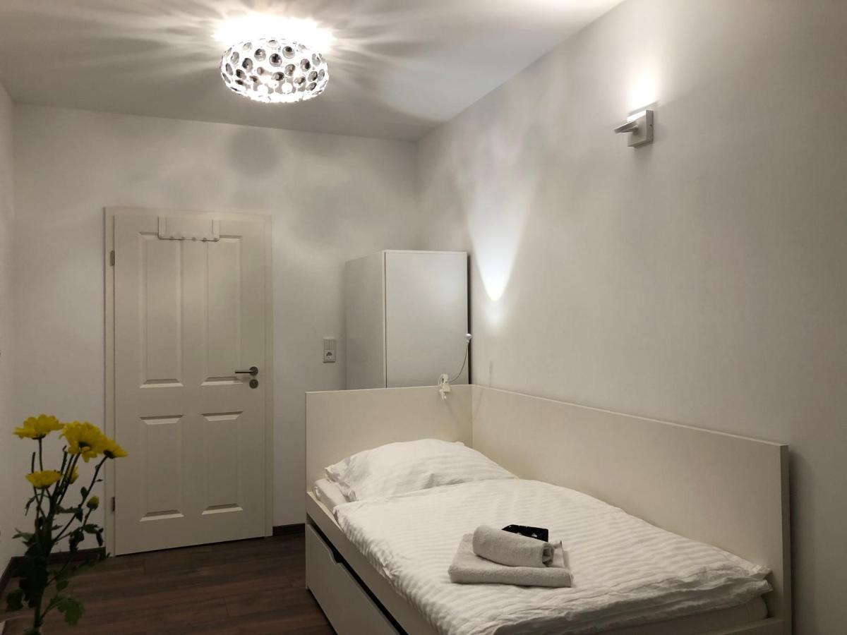 New Private Rooms Fuerth Luaran gambar