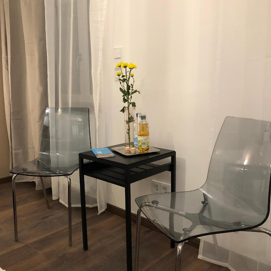 New Private Rooms Fuerth Luaran gambar